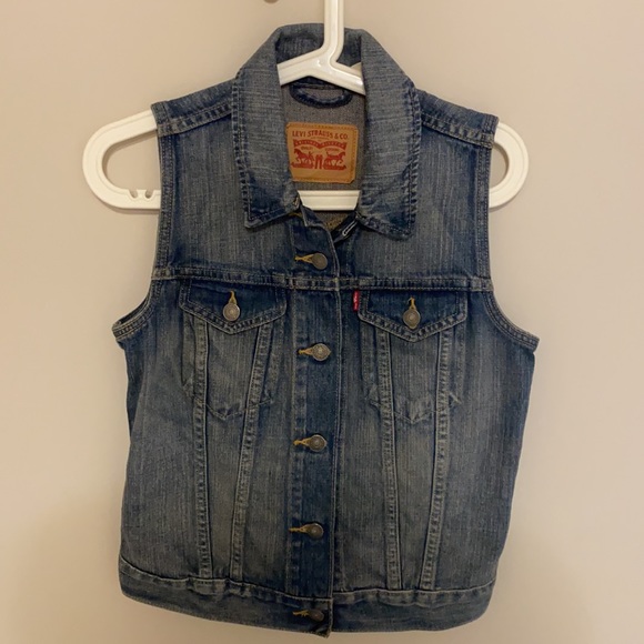 Levi’s Denim Jacket Vest Women’s - Picture 2 of 5